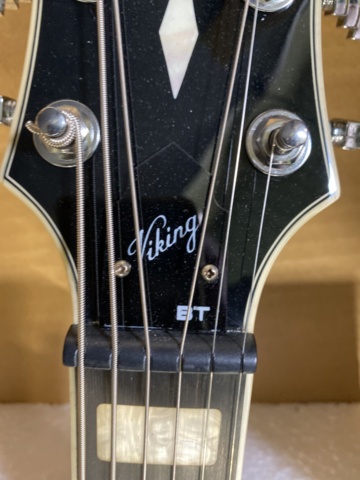 1008210-8 Guitar Hagström Viking Deluxe Baritone - Black