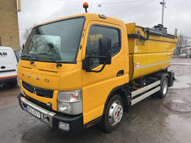 1001232-1 Garbage truck Mitsubishi Canter Fuso