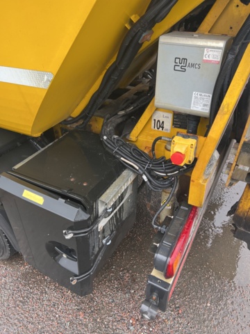 1001232-10 Garbage truck Mitsubishi Canter Fuso