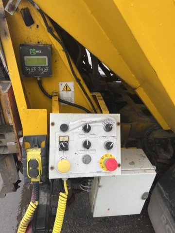 1001232-17 Garbage truck Mitsubishi Canter Fuso