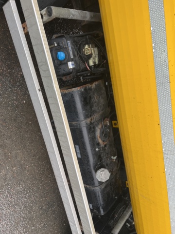 1001232-18 Garbage truck Mitsubishi Canter Fuso