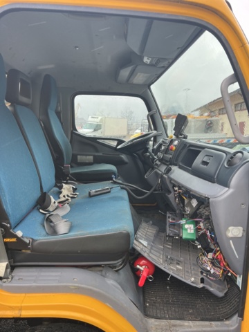 1001232-20 Garbage truck Mitsubishi Canter Fuso