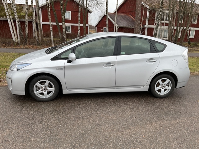 1001700-2 Toyota Prius Plug-in Hybrid 1.8 CVT - 2012