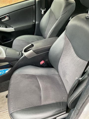 1001700-17 Toyota Prius Plug-in Hybrid 1.8 CVT - 2012