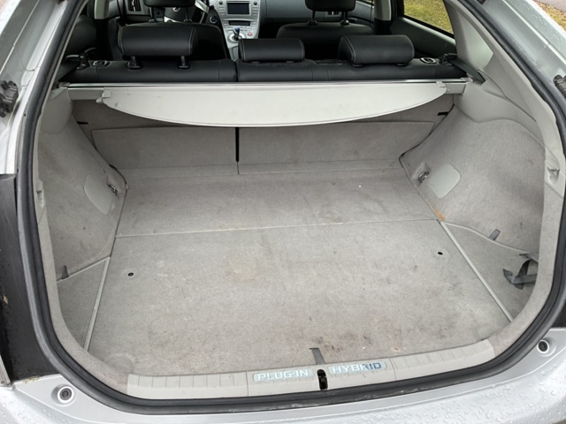 1001700-20 Toyota Prius Plug-in Hybrid 1.8 CVT - 2012