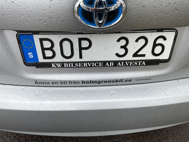 1001700-25 Toyota Prius Plug-in Hybrid 1.8 CVT - 2012