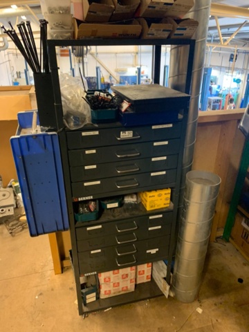 956265-2 Assortment cabinet Berner with fuses, drills, cable lugs etc. (new pictures)