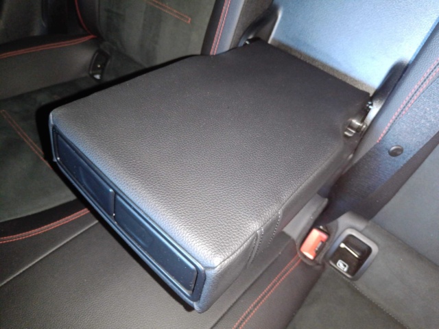 928974-95 Mercedes-Benz AMG CLA 35 4MATIC -2019