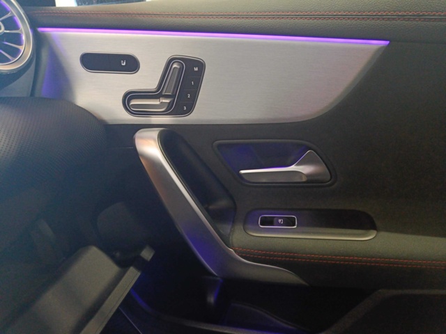 928974-132 Mercedes-Benz AMG CLA 35 4MATIC -2019