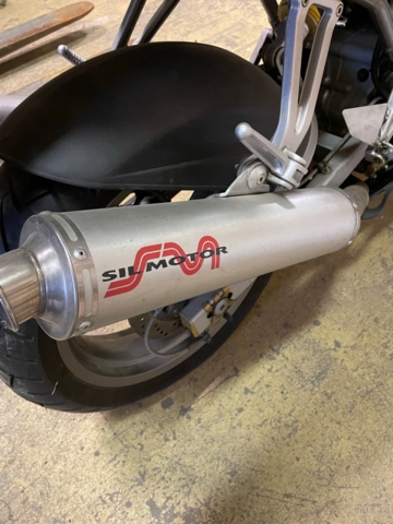 1006631-5 Ducati 750 Sport -2001