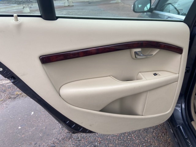 912635-33 Volvo S80 D5 Summum - 2008