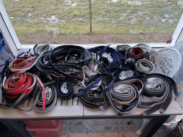 1008295-1 120 st olika skärp / livremmar