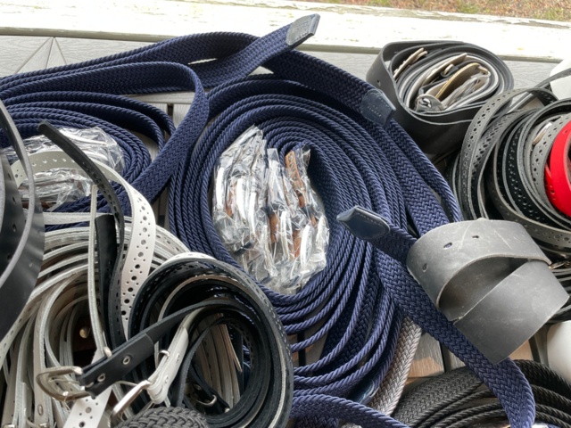 1008295-5 120 st olika skärp / livremmar