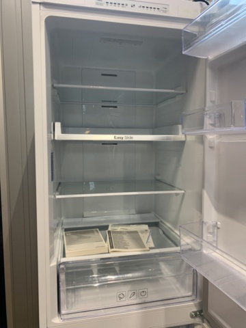 882905-3 Fridge & freezer