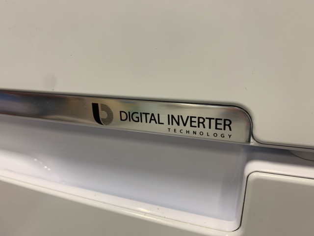 882905-10 Fridge & freezer