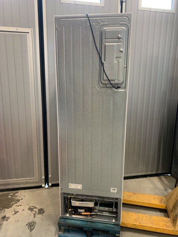 882905-11 Fridge & freezer