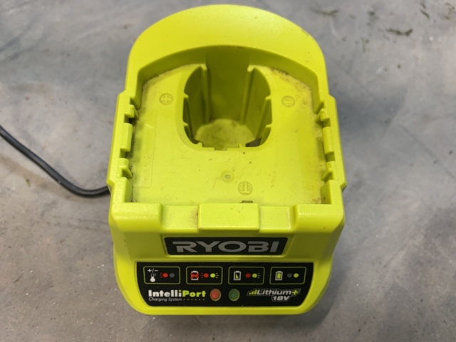 882907-10 Trimmer and screwdriver Ryobi