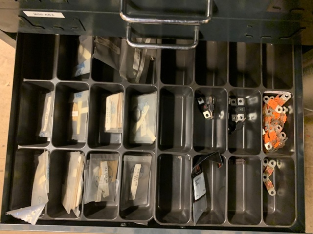 956265-10 Assortment cabinet Berner with fuses, drills, cable lugs etc. (new pictures)