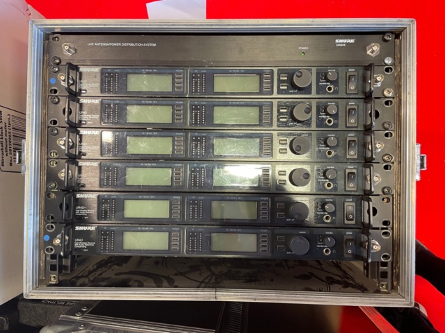 1002998-1 Wireless Microphone System, Shure UA844 (receiver only)