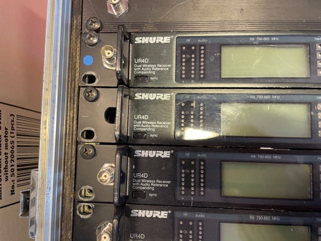 1002998-6 Wireless Microphone System, Shure UA844 (receiver only)