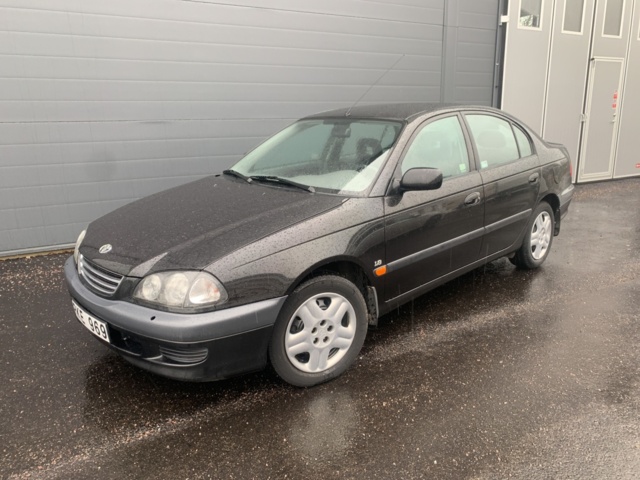 882910-1 Toyota Avensis - 2000
