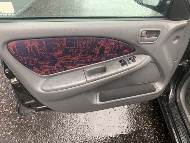 882910-21 Toyota Avensis - 2000