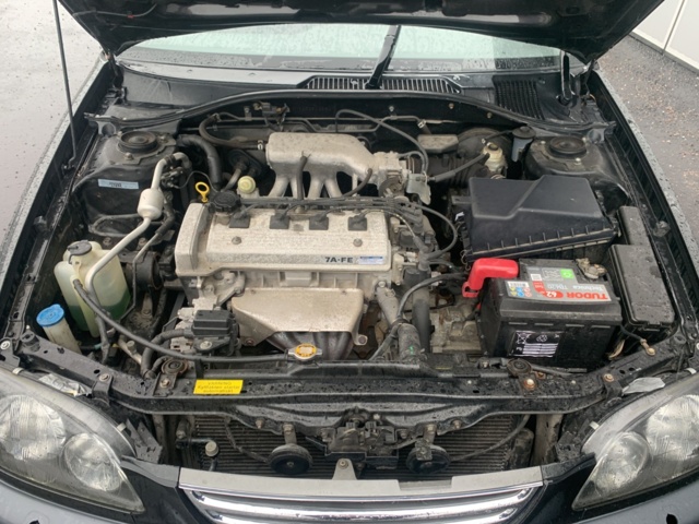 882910-25 Toyota Avensis - 2000