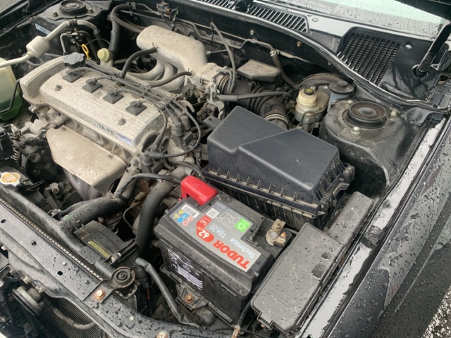 882910-26 Toyota Avensis - 2000