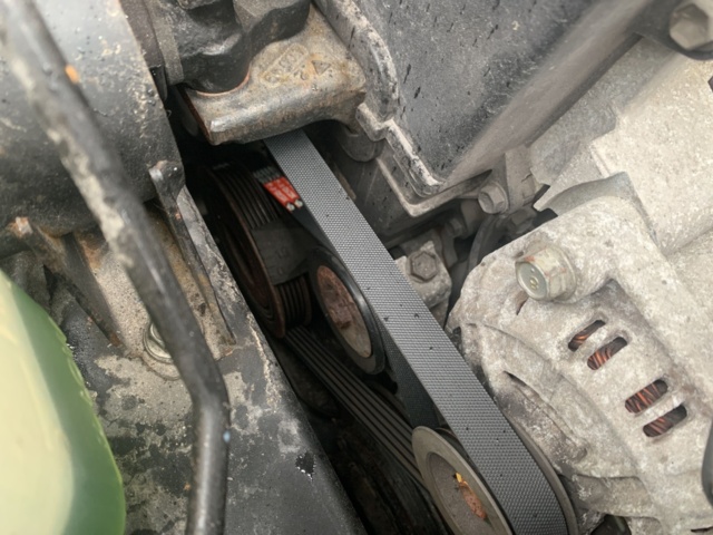 882910-28 Toyota Avensis - 2000