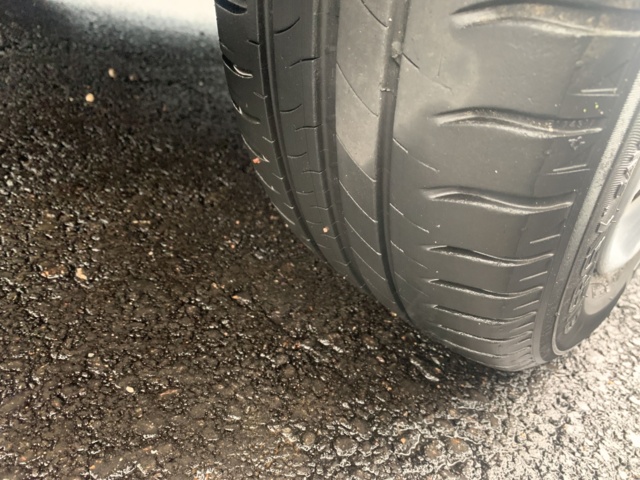 882910-47 Toyota Avensis - 2000