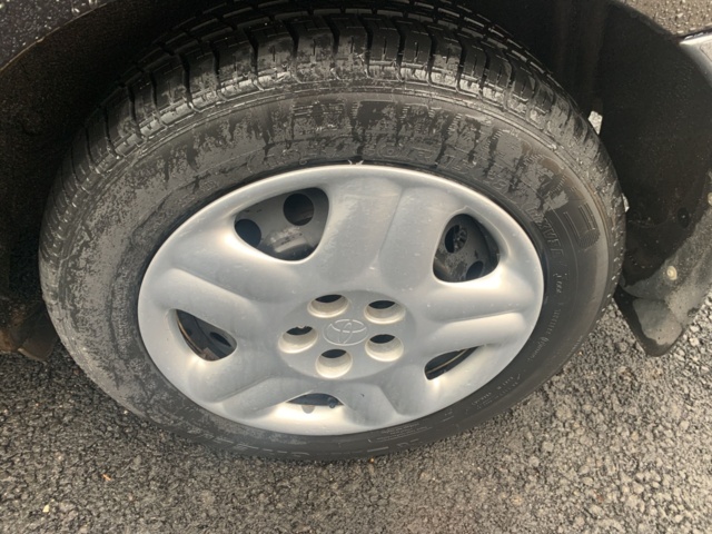 882910-44 Toyota Avensis - 2000