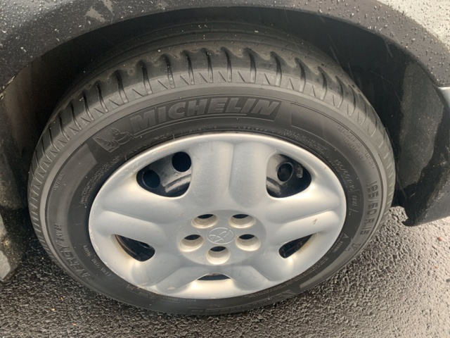 882910-46 Toyota Avensis - 2000