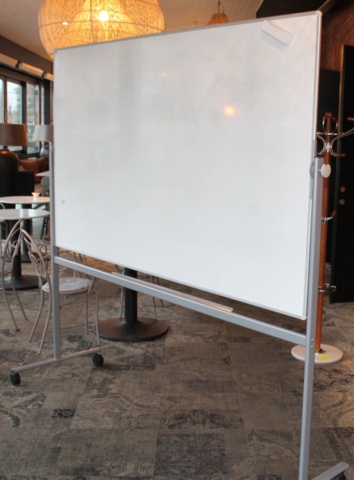 1005387-5 Whiteboard LINTEX, flipchart stand