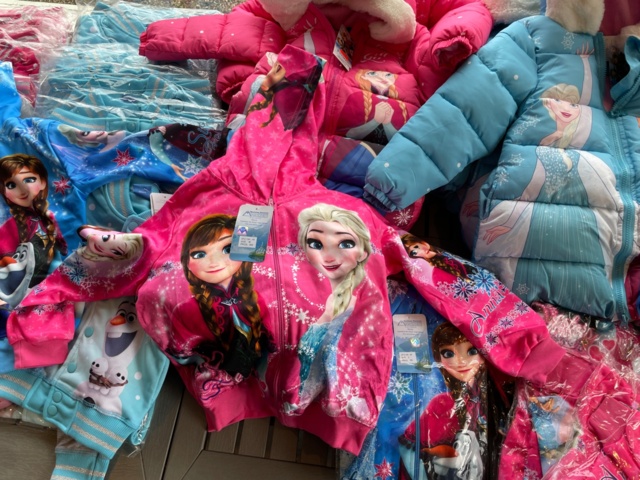 1008327-7 Disney / Frozen Clothes