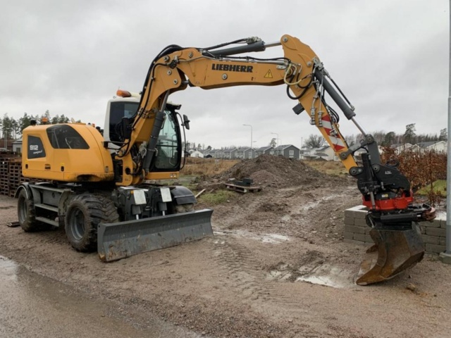 805801-2 Wheel excavator Liebherr 912 Compact - 2013