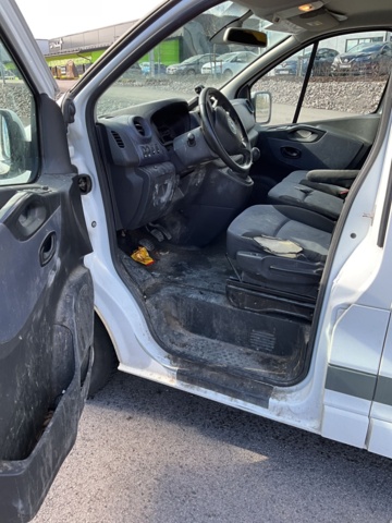 1001736-14 Opel Vivaro Van 2.9t 1.6 CDTI BIturbo - 2016