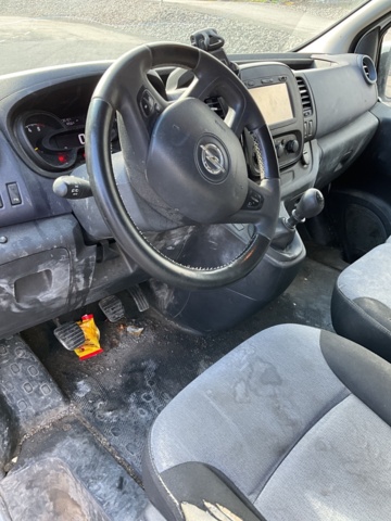 1001736-16 Opel Vivaro Van 2.9t 1.6 CDTI BIturbo - 2016