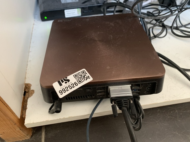 992526-4 Plasma display Samsung with computer