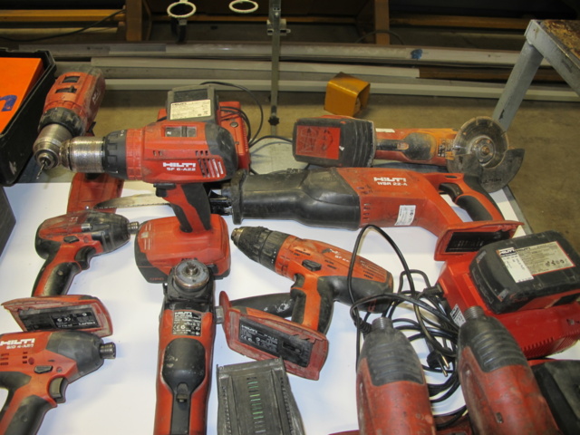 1004540-4 Hilti machines battery powered