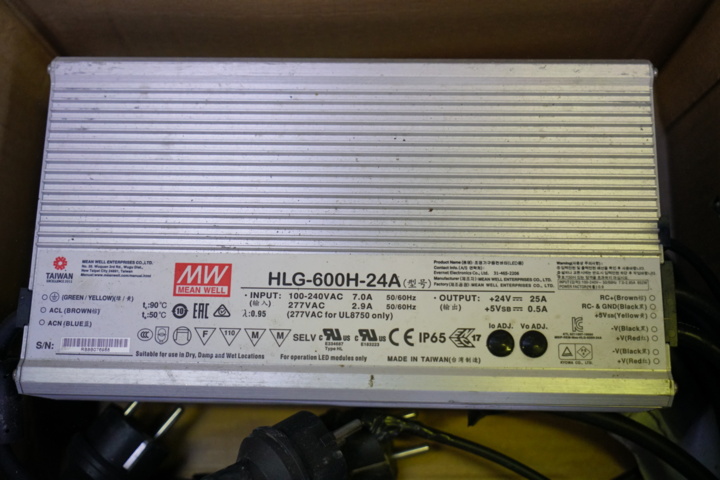 954557-4 4 drive units HLG-600H-24A