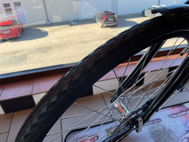 1007564-8 Electric bike E-FLY Premium M25 Center motor 36V - New condition