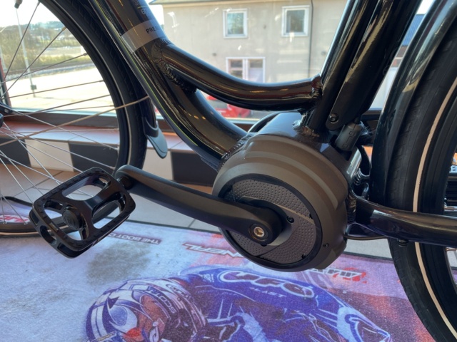 1007564-15 Electric bike E-FLY Premium M25 Center motor 36V - New condition