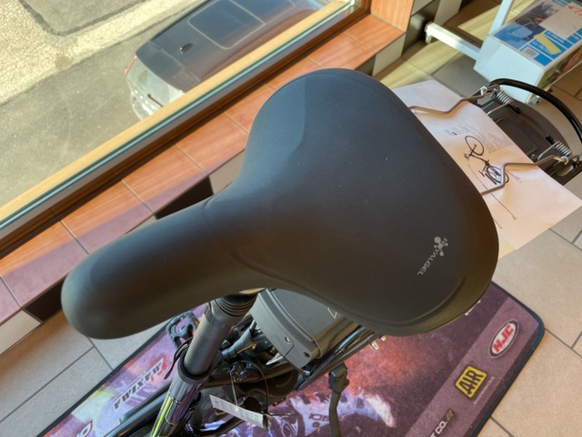 1007564-19 Electric bike E-FLY Premium M25 Center motor 36V - New condition