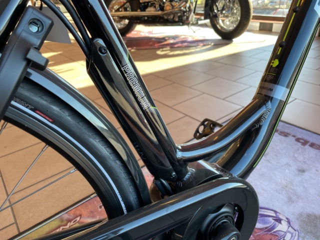 1007564-23 Electric bike E-FLY Premium M25 Center motor 36V - New condition