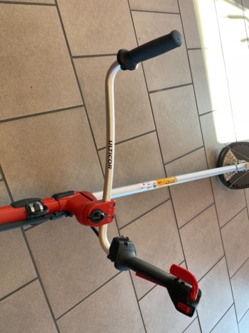 1007565-5 Trimmer Jonsered FC 2245W