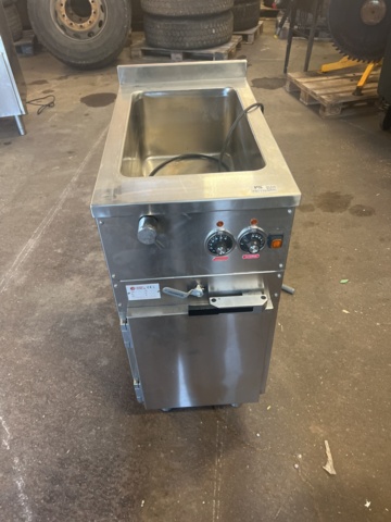 897170-1 Gastrotecnik Cookery, heating with 1 cabinet and well 2020