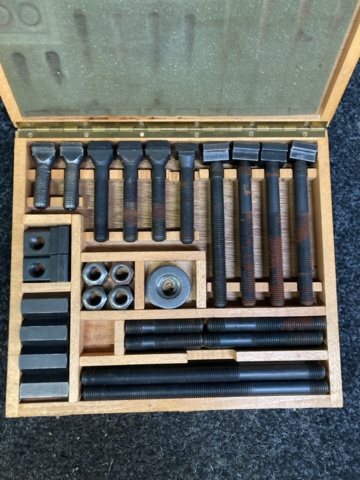 1010732-2 Clamp set M16