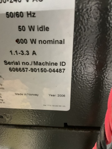 1001798-11 Deposit machine for drink trays Tomra