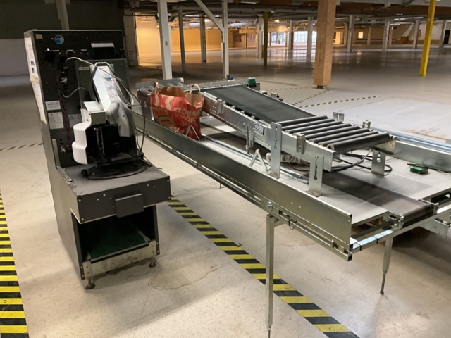 1001798-13 Deposit machine for drink trays Tomra