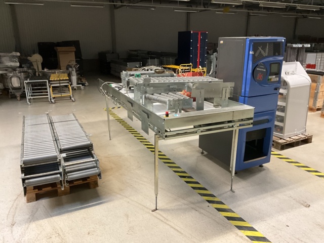 1001798-14 Deposit machine for drink trays Tomra